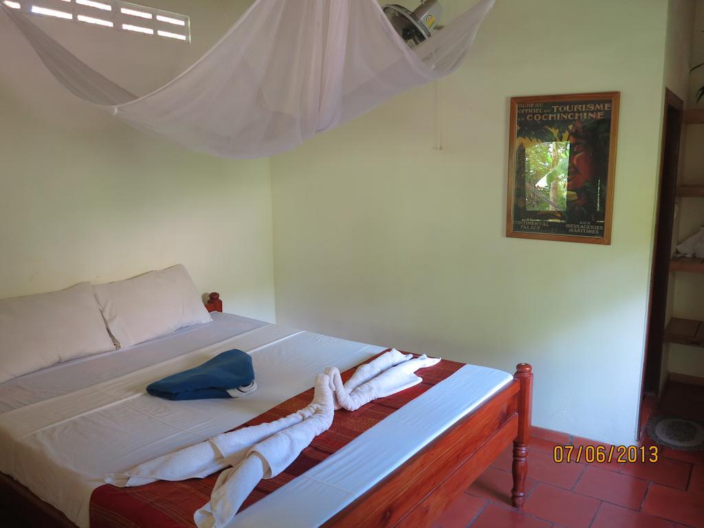 Botanica Hotel Kep Esterno foto
