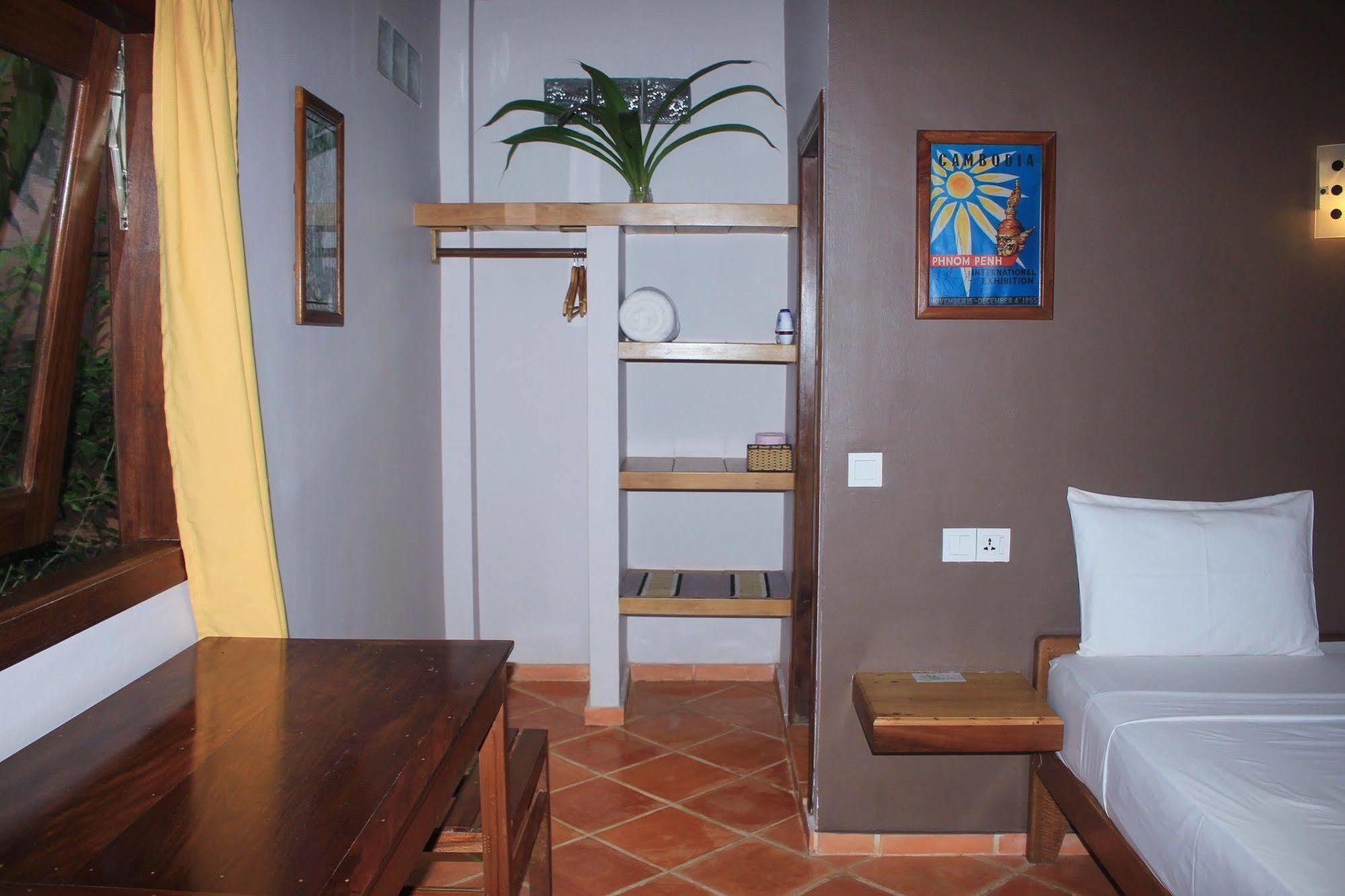 Botanica Hotel Kep Esterno foto
