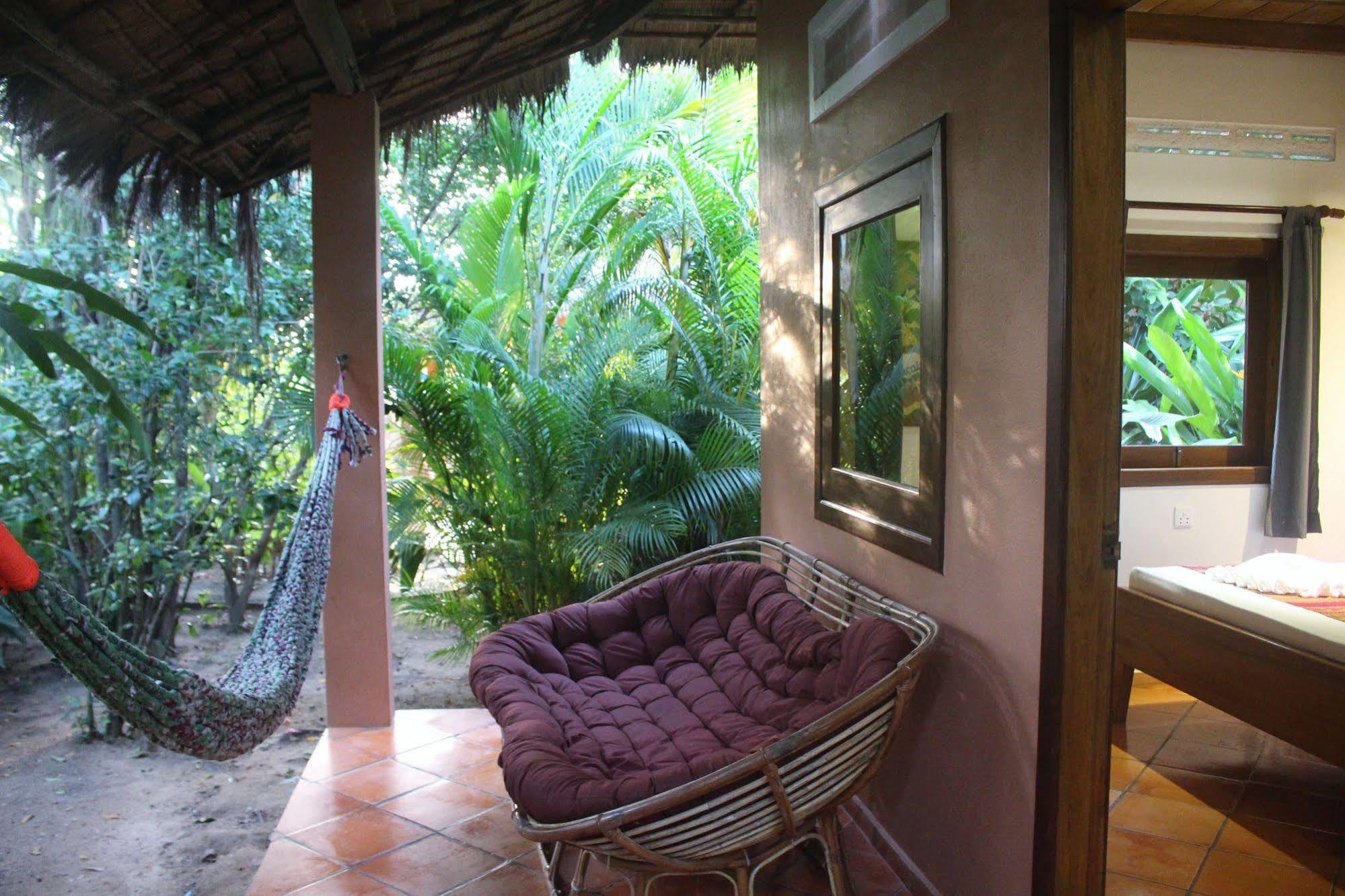 Botanica Hotel Kep Esterno foto