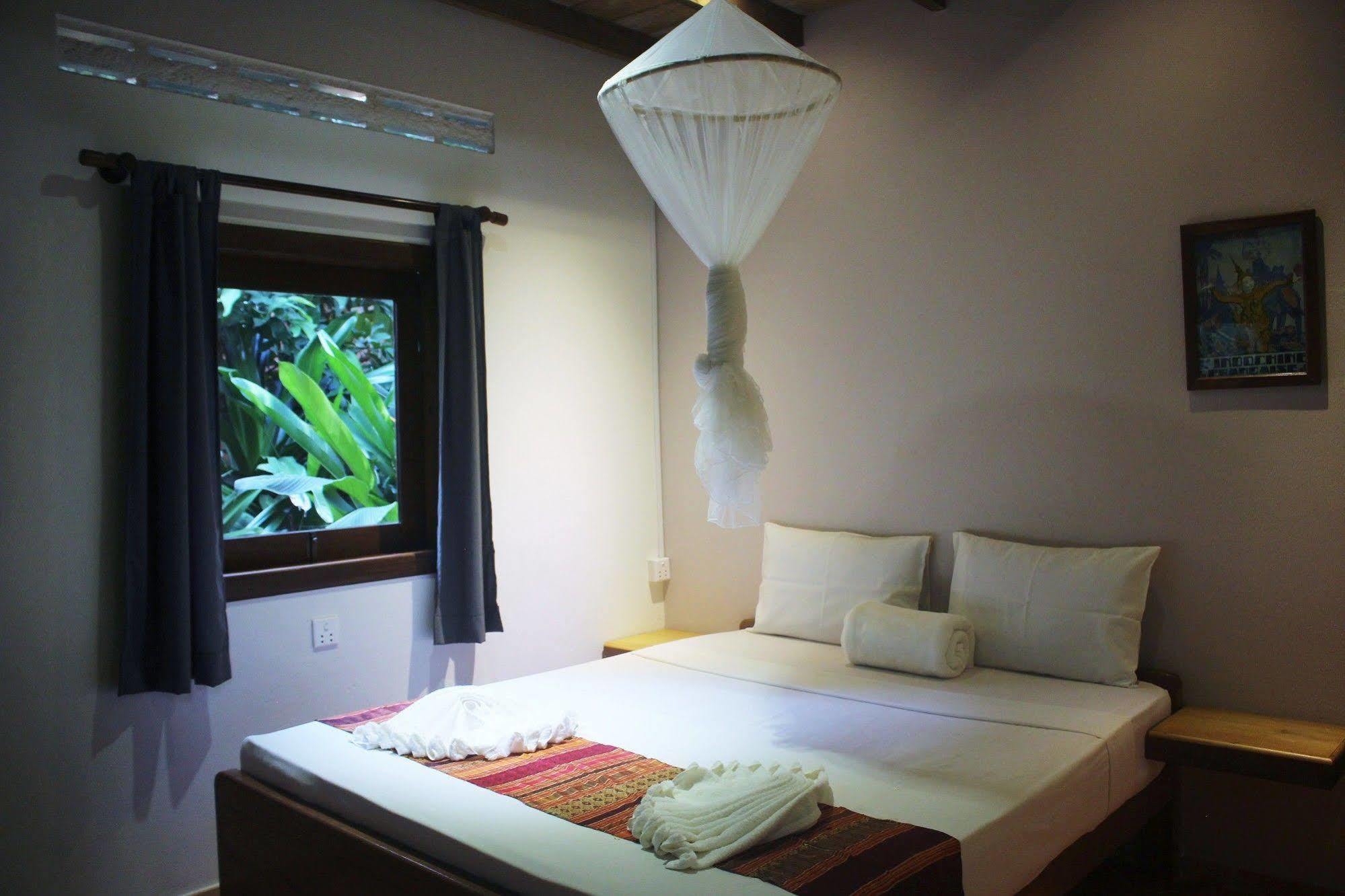 Botanica Hotel Kep Esterno foto