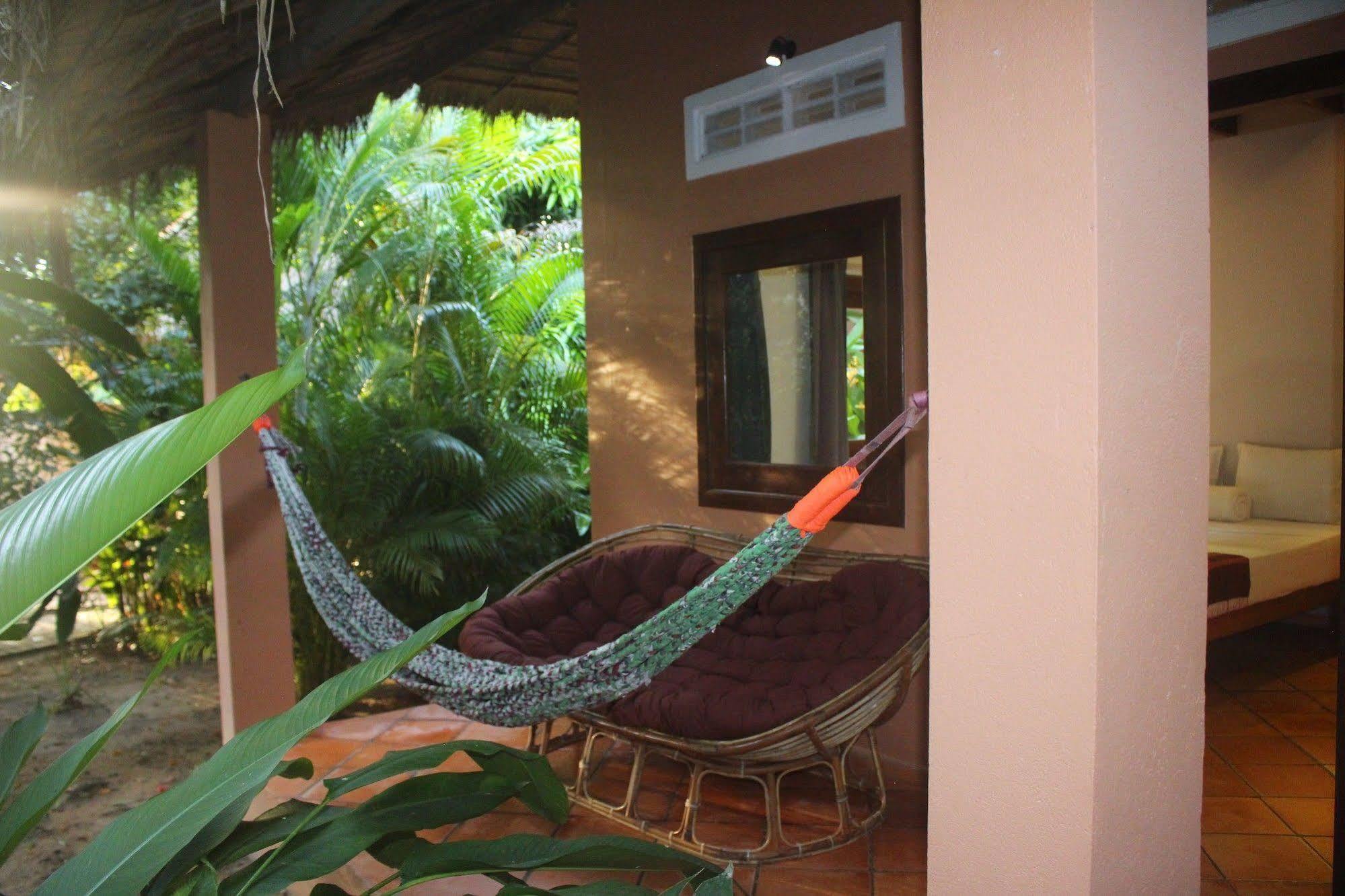 Botanica Hotel Kep Esterno foto