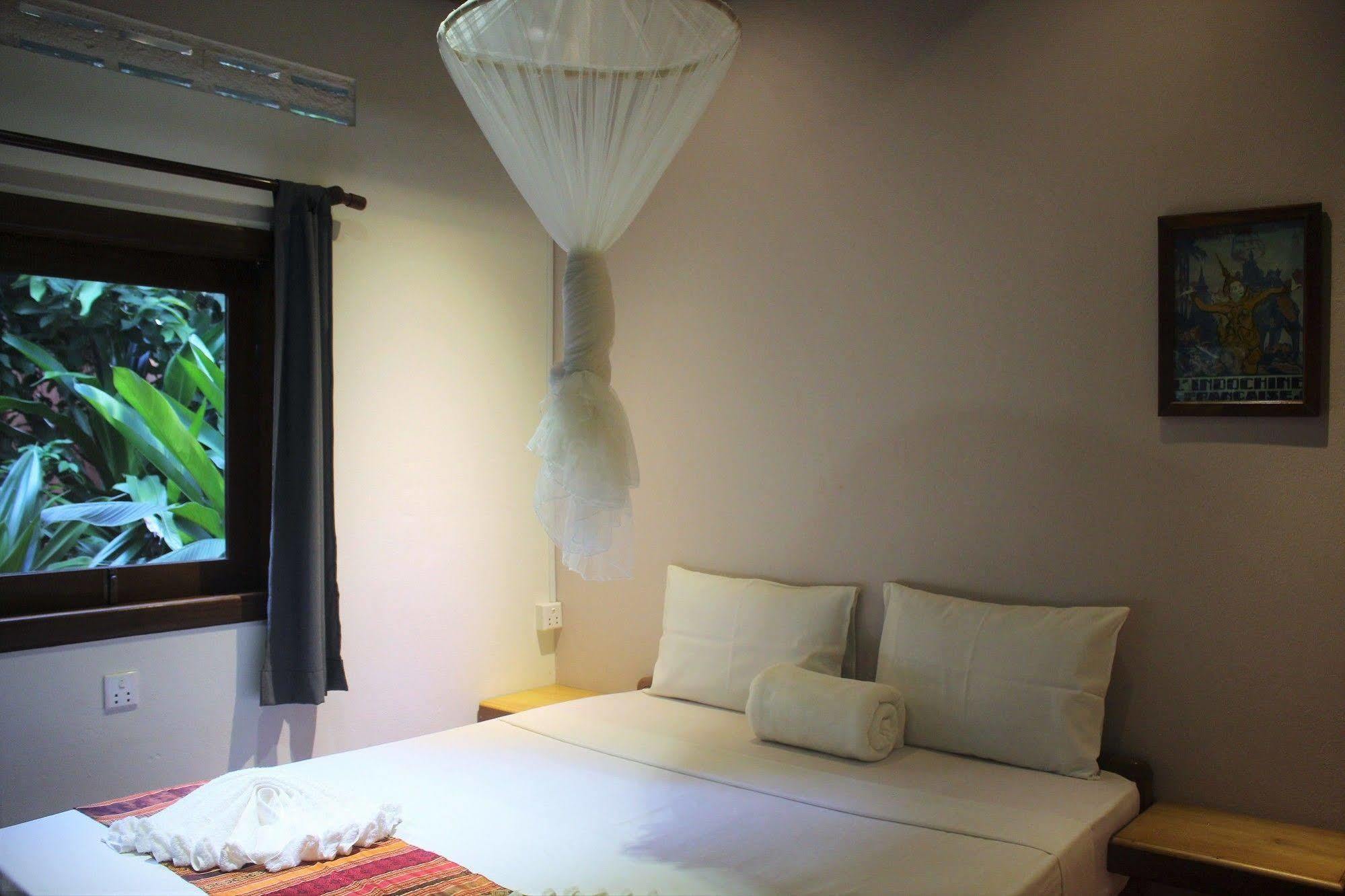 Botanica Hotel Kep Esterno foto