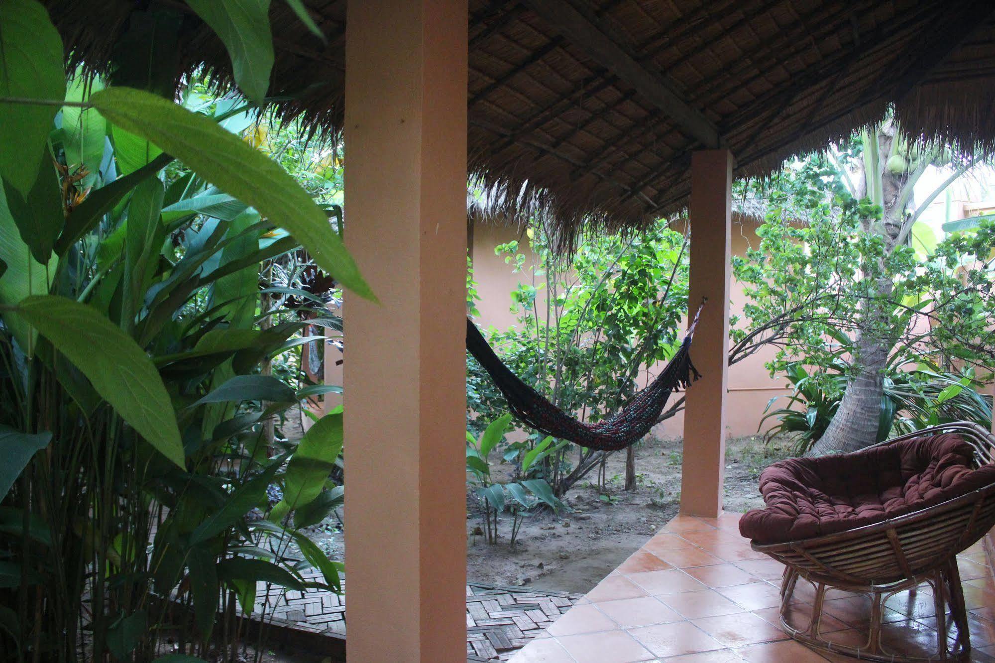 Botanica Hotel Kep Esterno foto