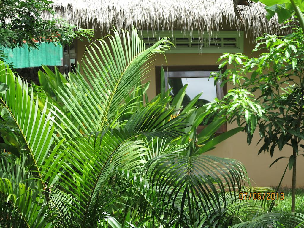 Botanica Hotel Kep Esterno foto