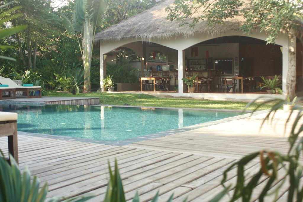 Botanica Hotel Kep Esterno foto