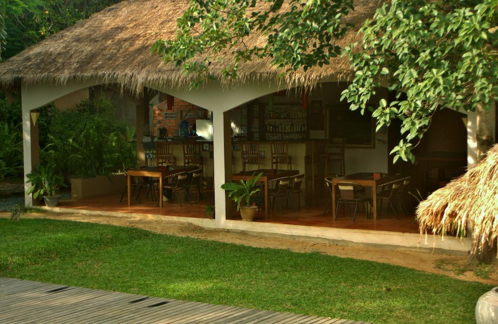 Botanica Hotel Kep Esterno foto