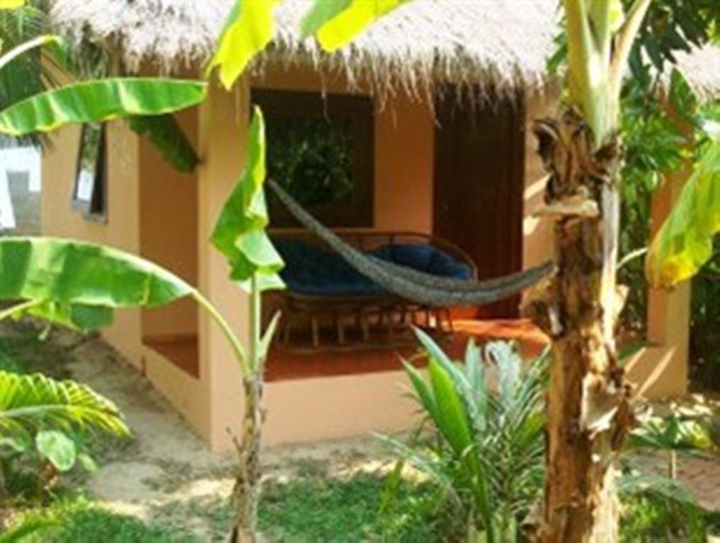 Botanica Hotel Kep Esterno foto